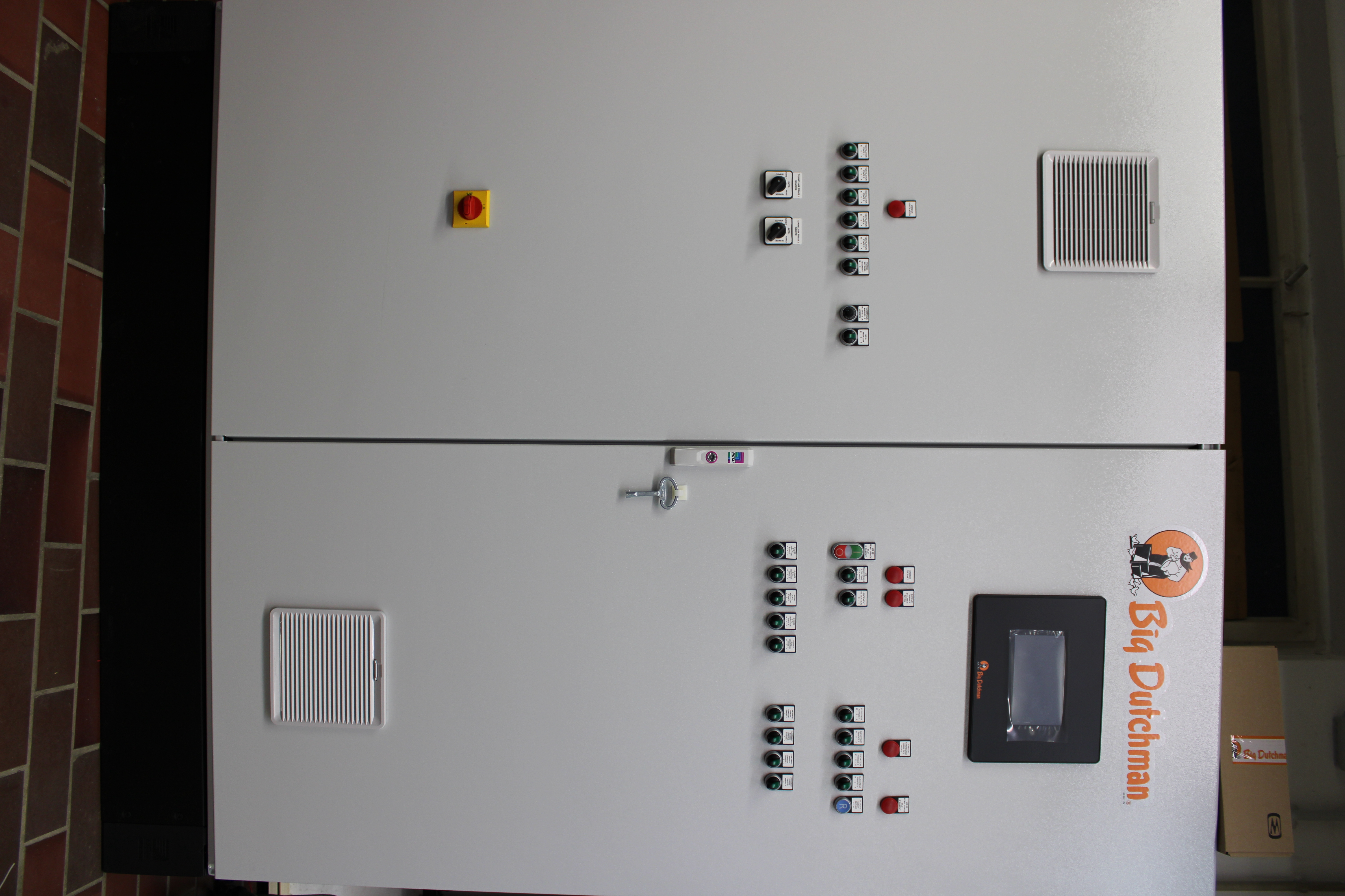 Control cabinet layer house - UV600 4r/5t - ventilation / fe